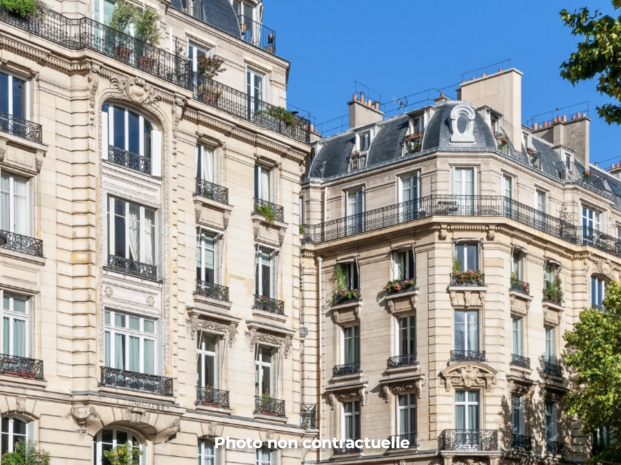 Paris Signature