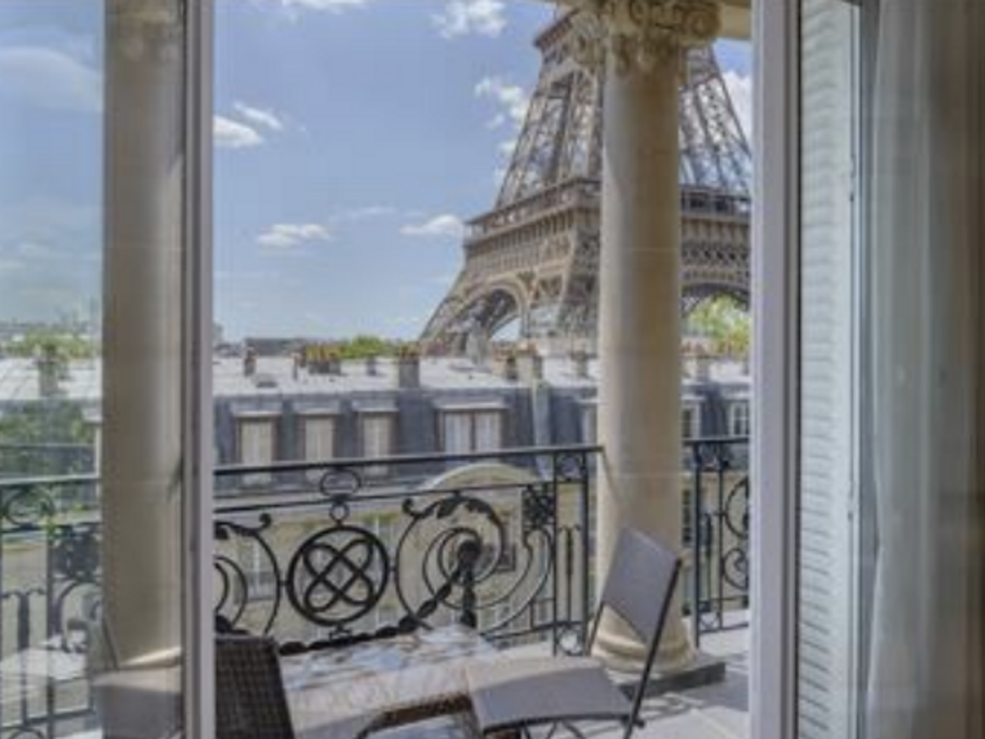 Paris Signature